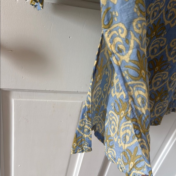 Blue and Yellow Patterned Tunic - Picture 5 of 7